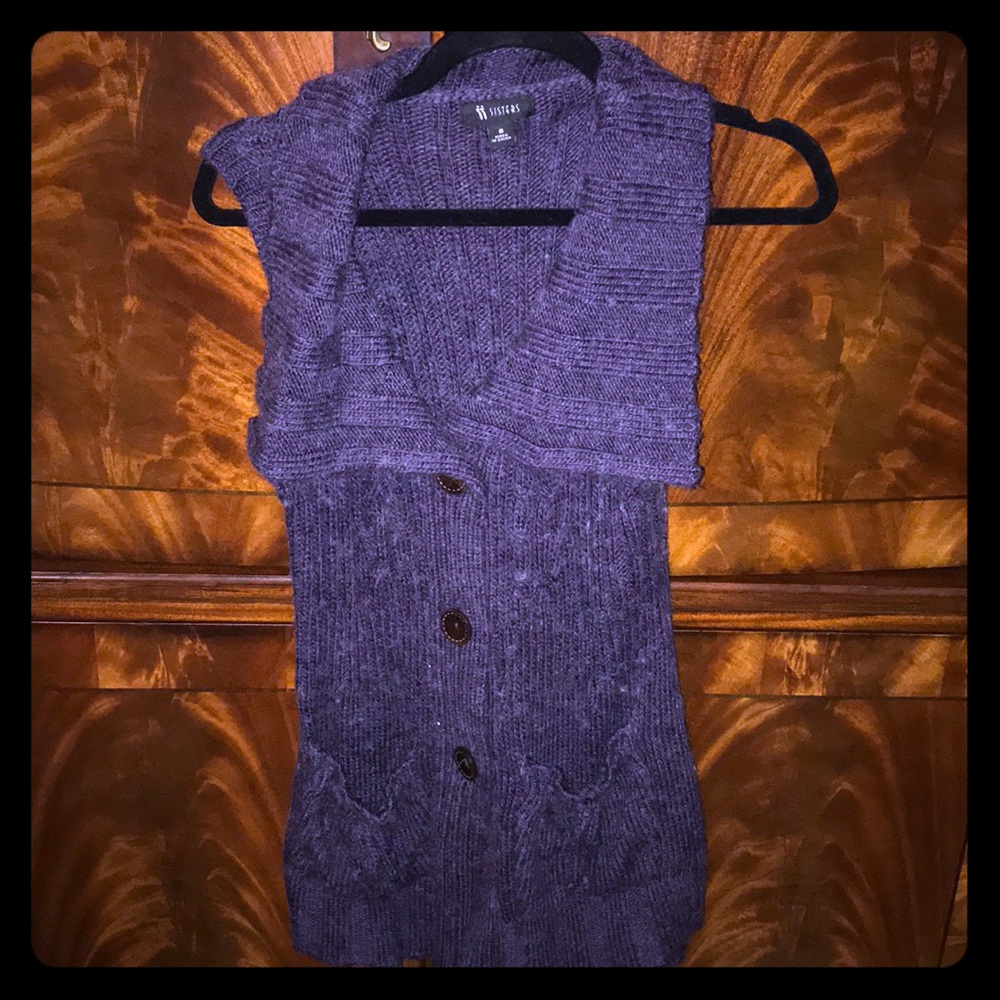 Knit vest thigh length